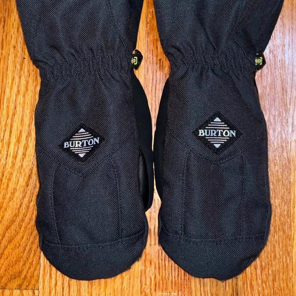 Burton insulated snowboard